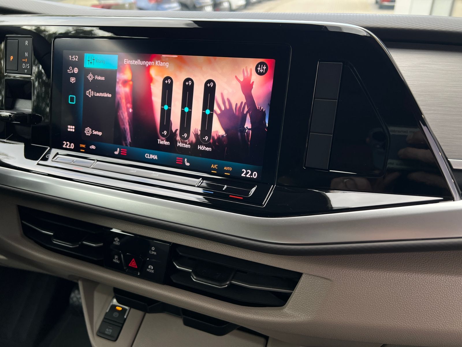 Fahrzeugabbildung Volkswagen Multivan T7 Life 1.5 TSI eHybrid 4MOTION DSG *AH