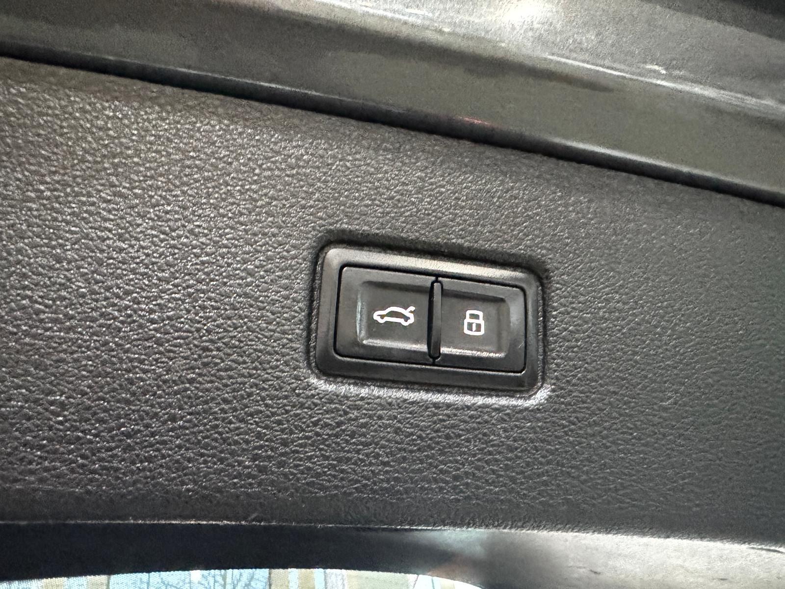Audi Q7 3.0 TDI QUATTRO 3X S-LINE VOLLAUSTATTUNG 21´