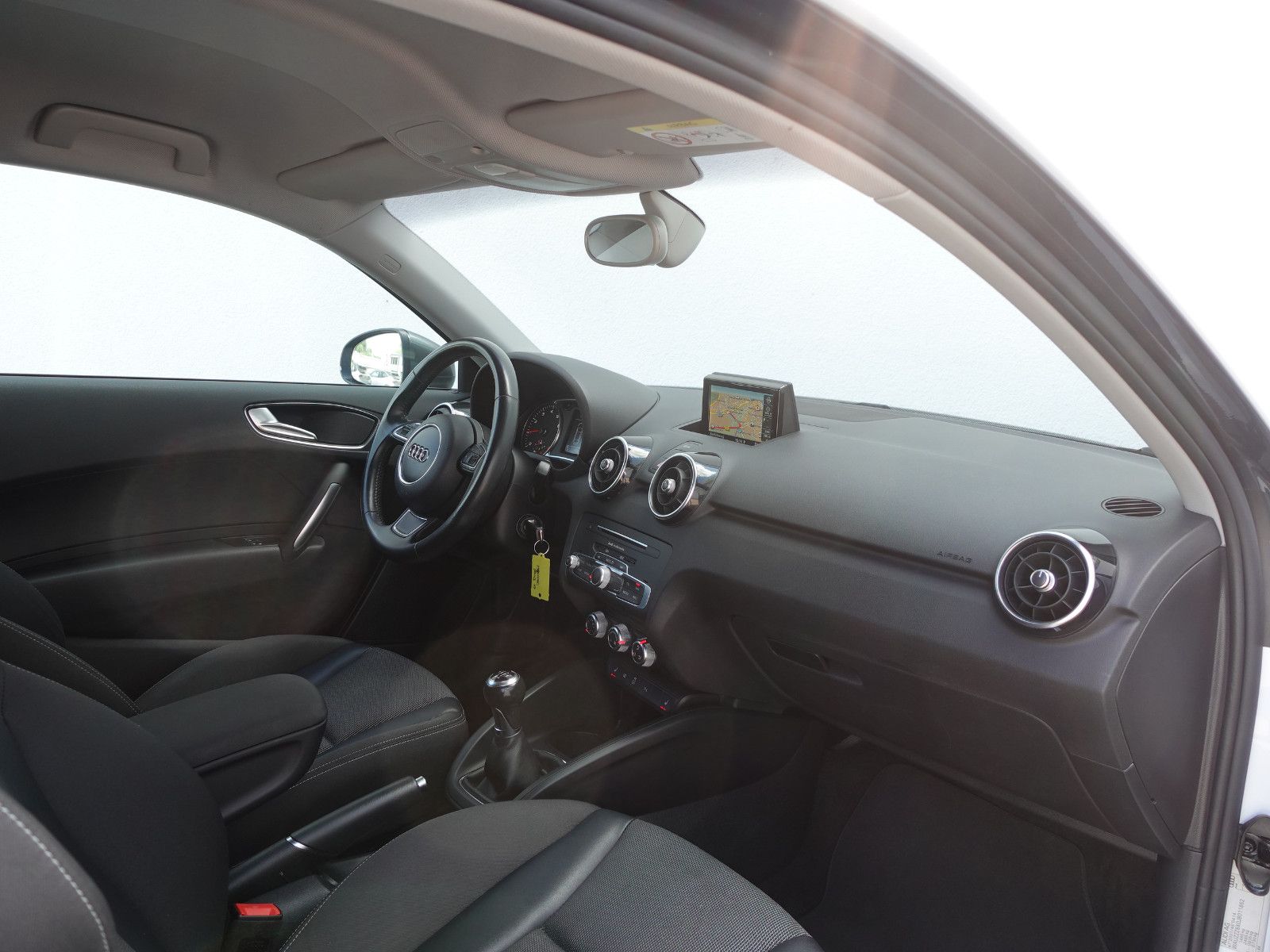 Fahrzeugabbildung Audi A1 sport ultra 1.0TFSI,Navi,Xenon,Sitzhzg,17"Alu