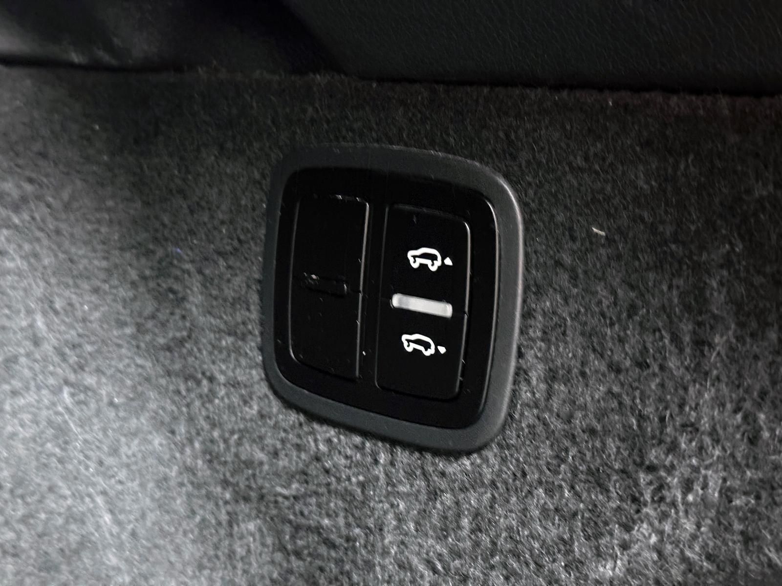 Fahrzeugabbildung Porsche S APPROVED*PDLS+*PASM*ACC*LUFT*PANO*RCAM*PPF*DAB