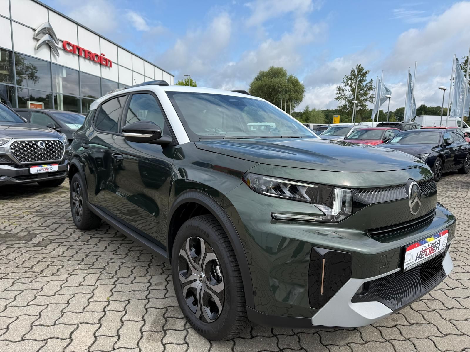 Citroën C3 Aircross Hybrid 145 PLUS imagem 2