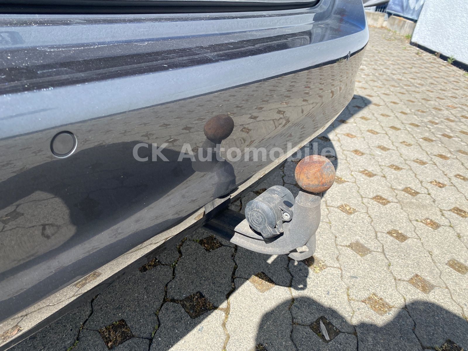 Fahrzeugabbildung BMW 318d Touring Advantage/LiveCockpit/Navi/Laser/AH