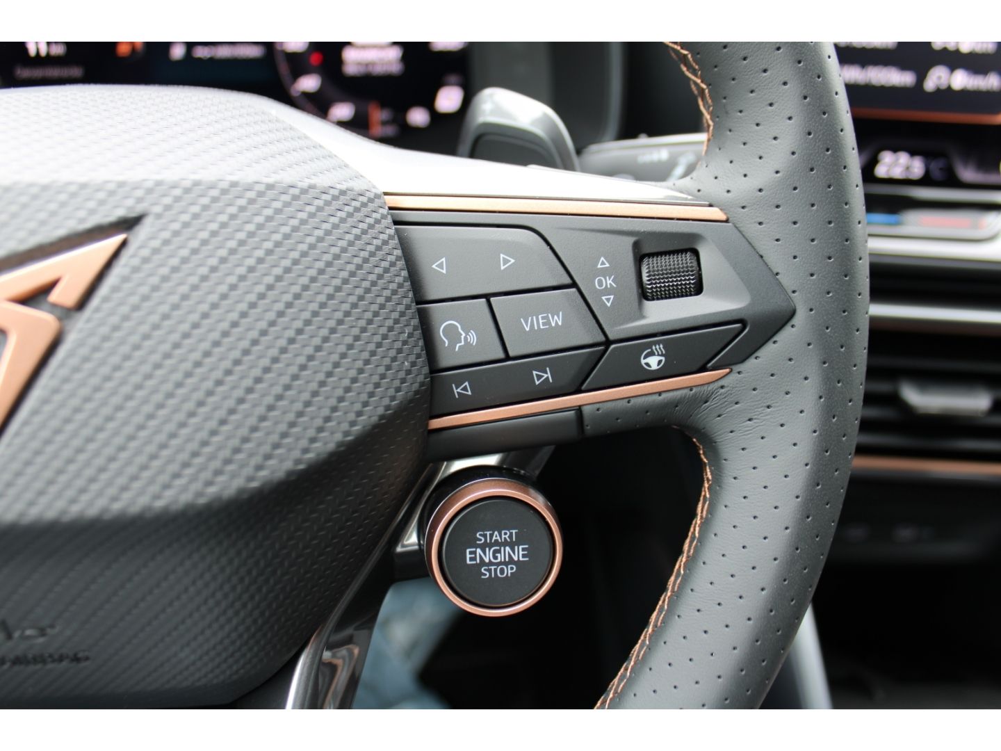 CUPRA Formentor VZ1.5 TSI e-Hybrid 200 kW Pano AHK RFK - Image 18