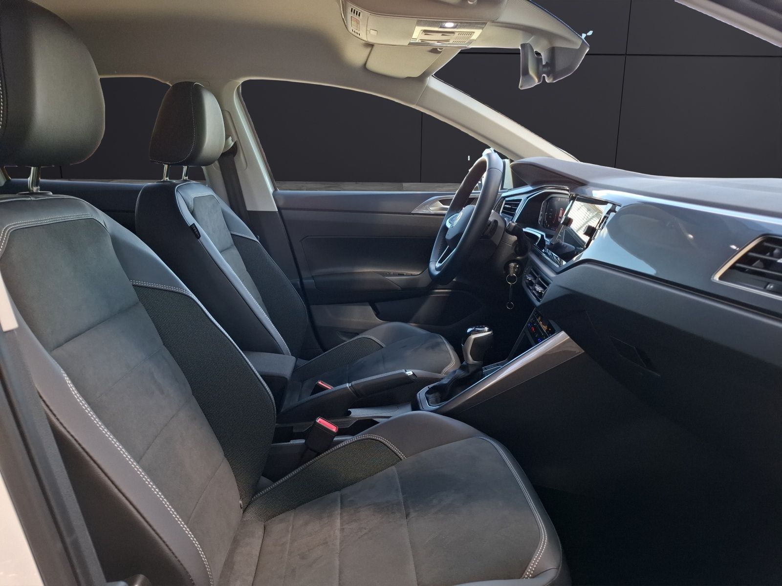 Fahrzeugabbildung Volkswagen Polo TSI Style DSG Matrix Navi AID ACC RFK SH LM