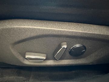 Ford Mondeo Turnier Titanium AWD *AHK*Kamera*Klima*BT