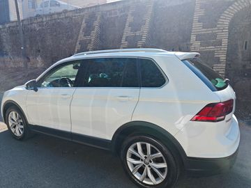 Volkswagen Tiguan - 4