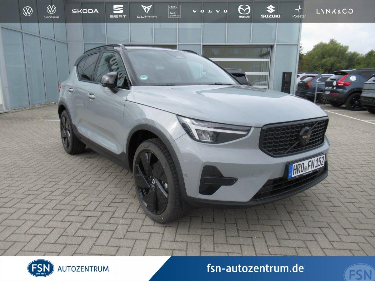 Volvo XC40 B3 Benzin Plus Black Edition Automatik