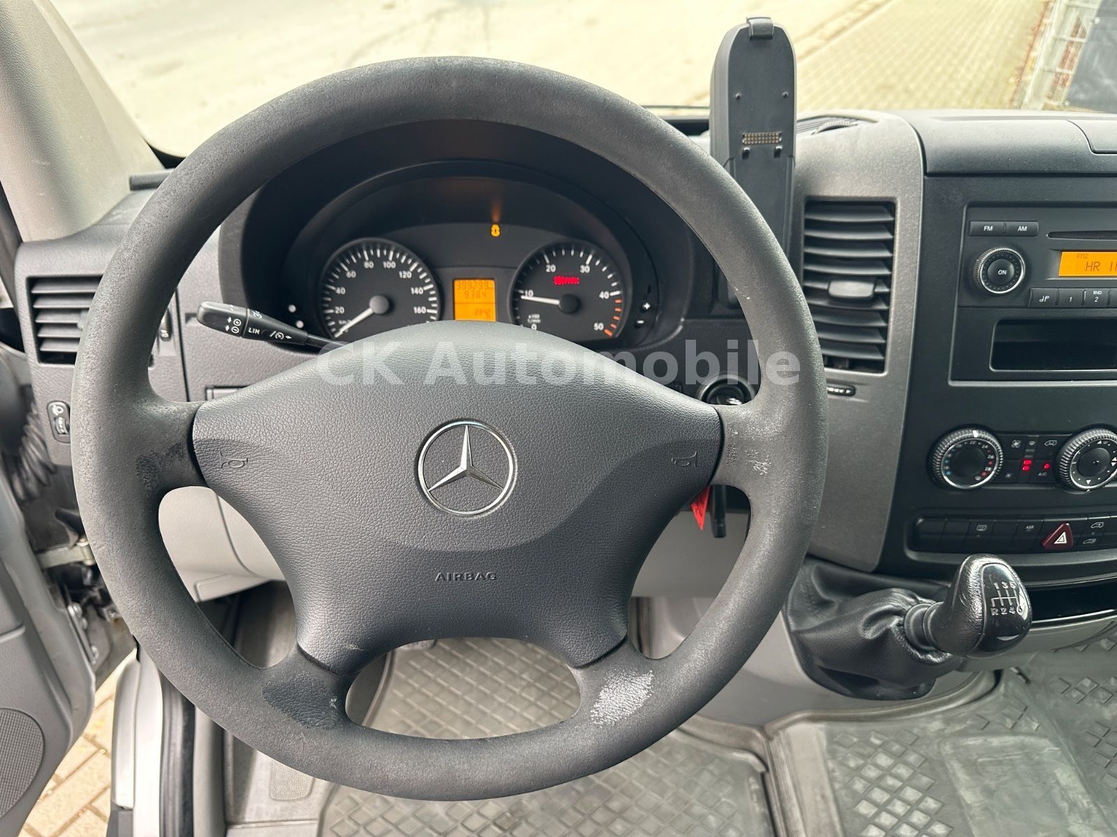 Fahrzeugabbildung Mercedes-Benz Sprinter II Kombi 315 CDI/9 Sitze/Klima/Tempomat