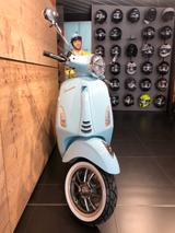 Vespa Primavera 125 S Sonderlackierung babyblau - Offers