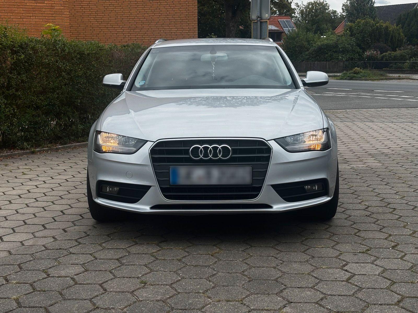 Audi A4 2012 — rear view