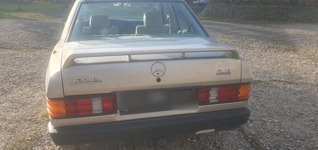 Mercedes-Benz 190