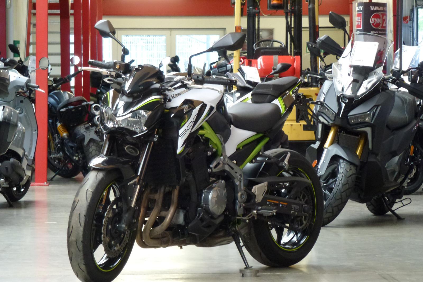 Kawasaki Z 900