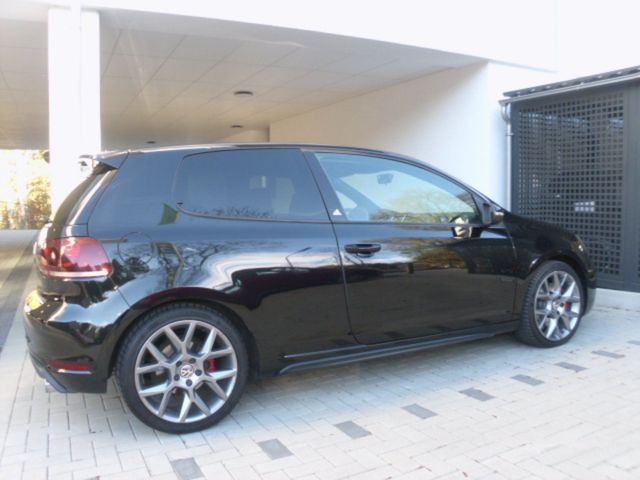 Volkswagen VW GOLF GTI VI EDITION ADIDAS: