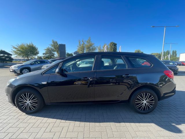 Opel Astra  J Sports Tourer Selection