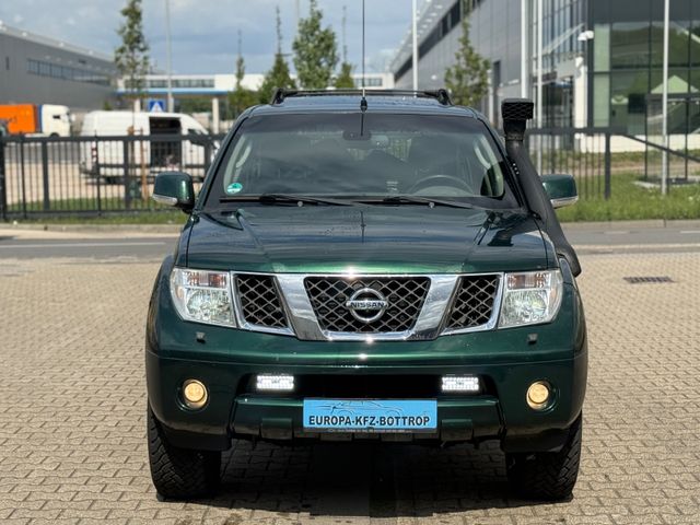 Nissan Pathfinder 2.5 dCi LE
