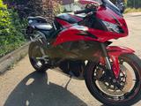 Honda CBR 600 RR PC 40 - HONDA 2010
