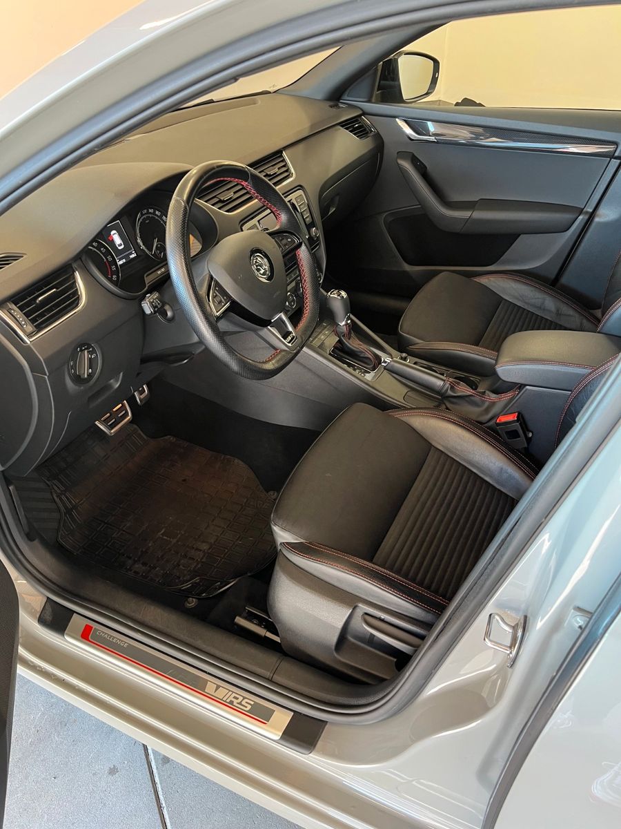 Fahrzeugabbildung SKODA Octavia Combi RS 2.0 TDI
