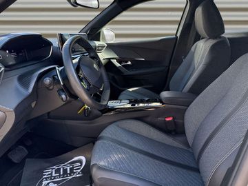 Peugeot 2008 - 11