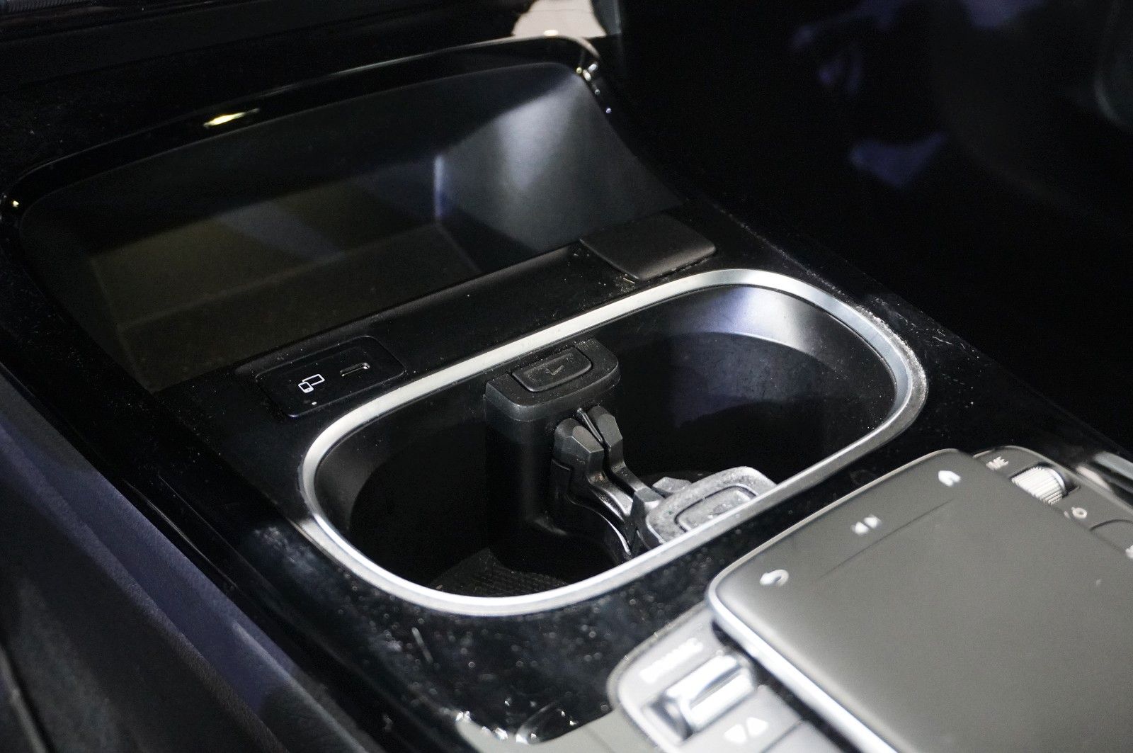 Fahrzeugabbildung Mercedes-Benz CLA SB 200 AMG LINE 7G-DCT NAVI/LED/KAMERA/DAB+