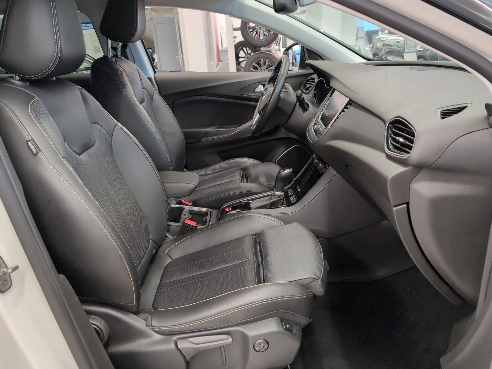 OPEL Grandland X Grandland 1.6 Turbo Ultimate Automatik Navi AHK – Bild 15