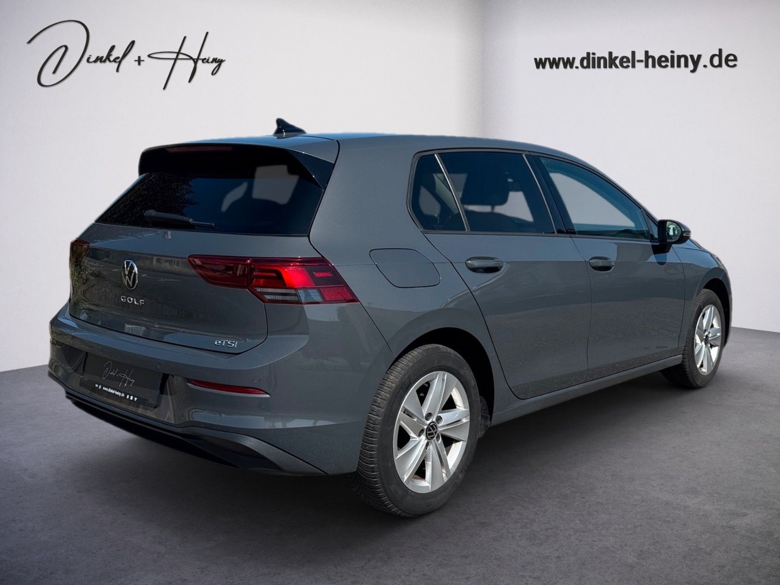 Fahrzeugabbildung Volkswagen Golf VIII Lim. Life 1.0 eTSI
