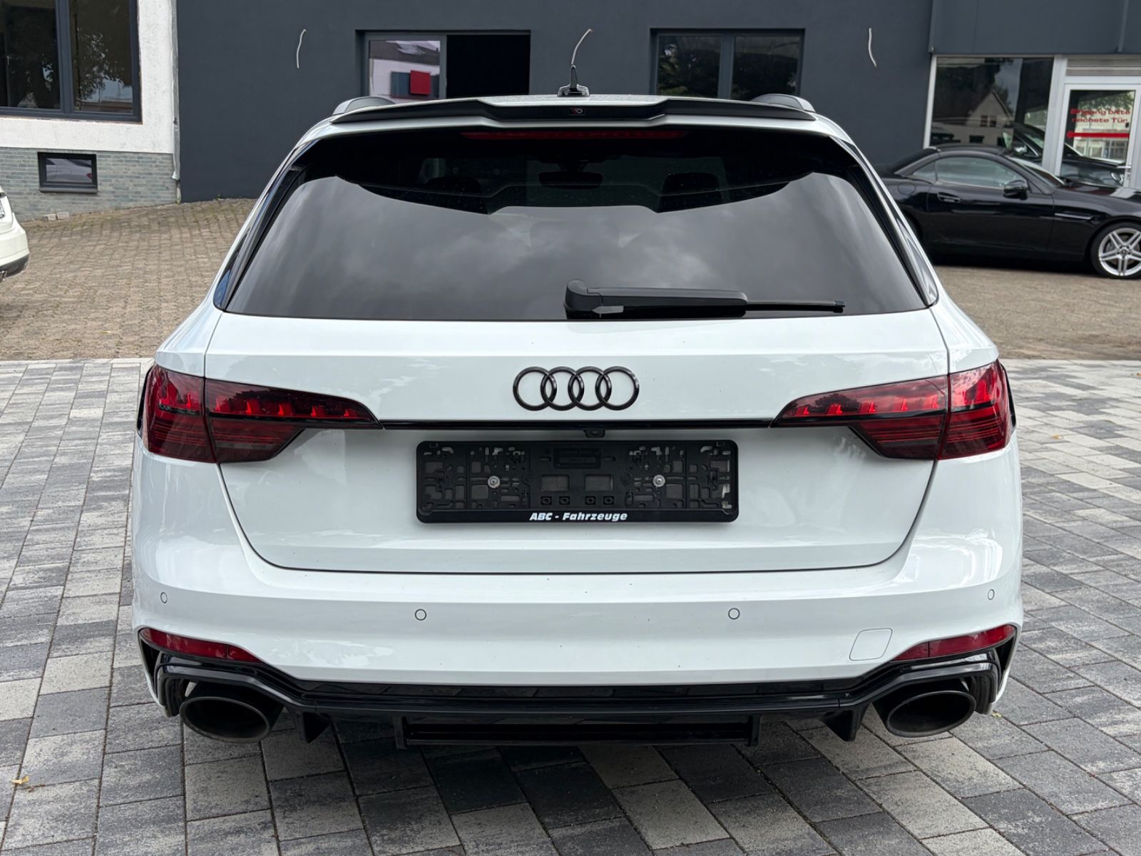Audi RS4 Avant 2.9 TFSI Quattro foto 6