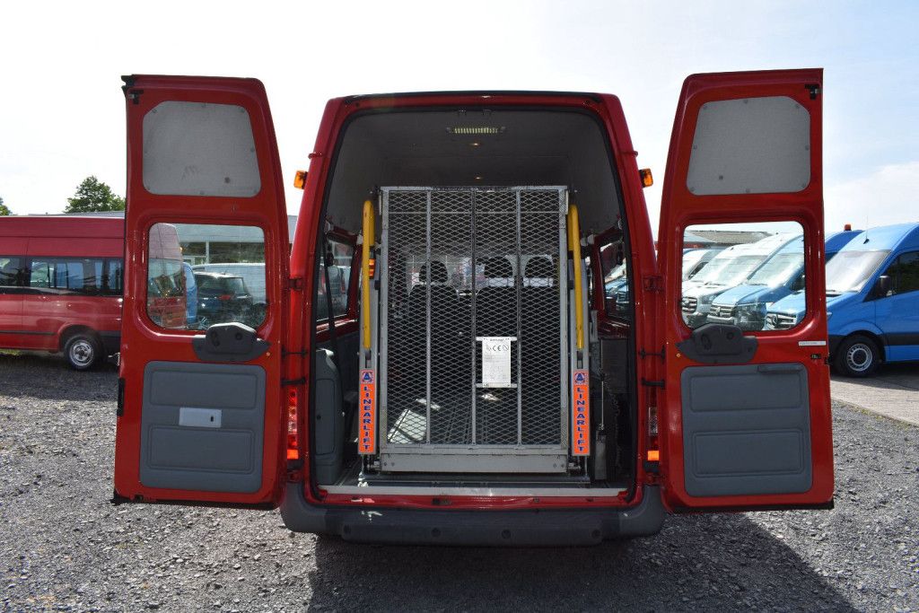 Fahrzeugabbildung Ford Transit Kombi FT 300 L Behindertengerecht #8263