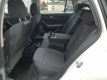 Skoda Octavia Combi Ambition+AHK+LED+AppC+VirtualC