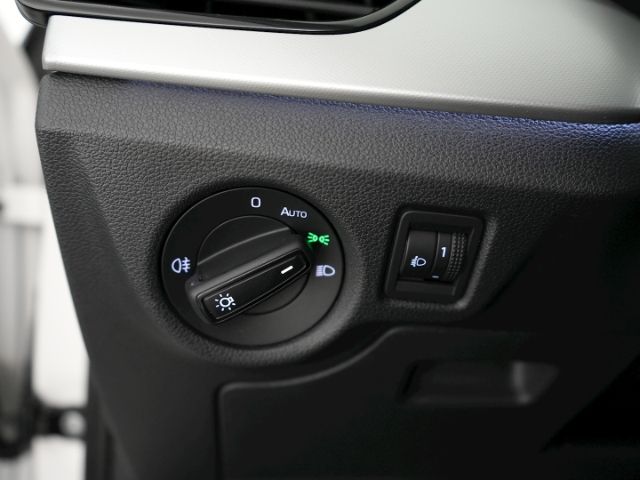 Kamiq TSI DRIVE 125+AHK+RÜCKFAHRKAMERA+SITZHEIZU