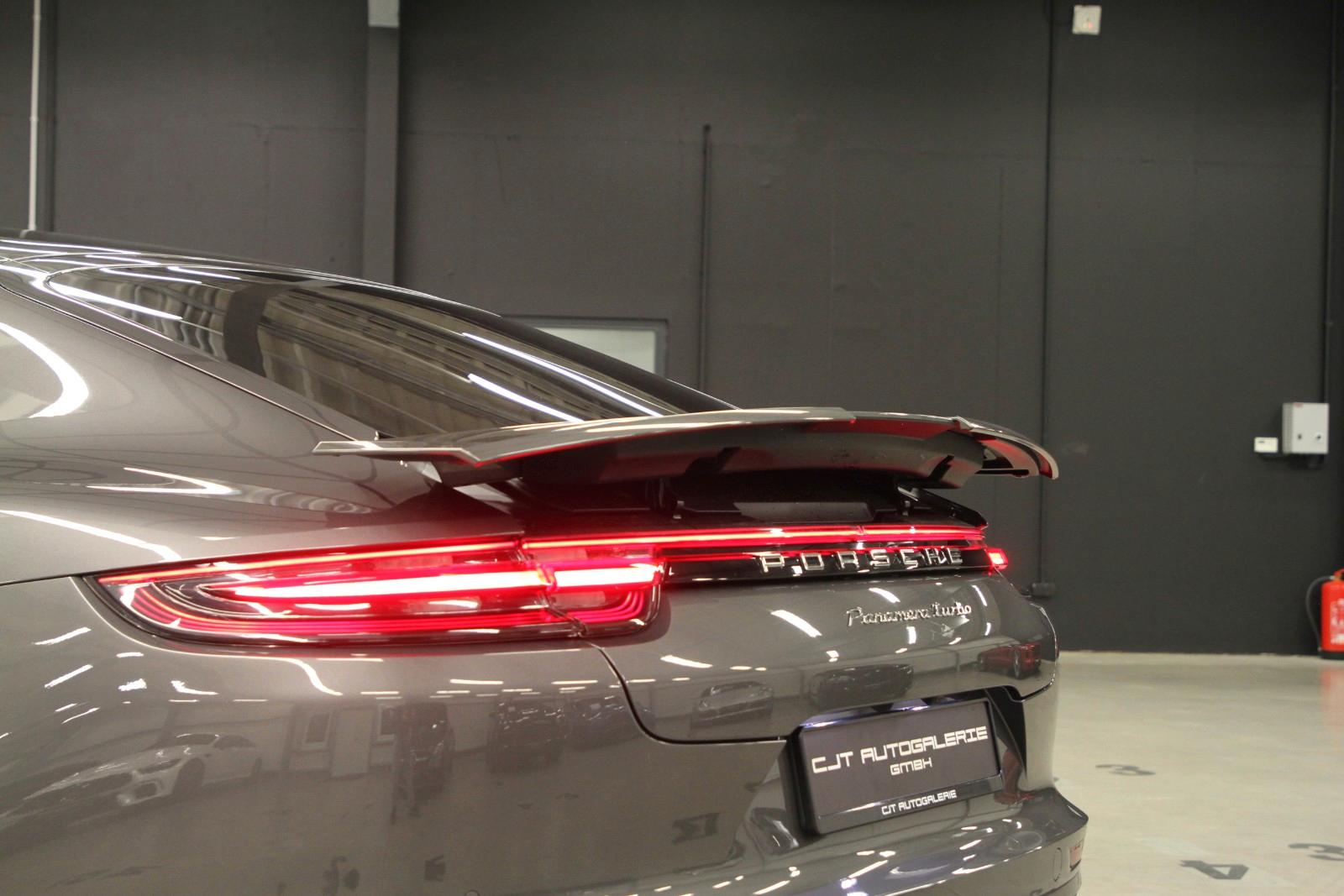 Porsche Panamera Turbo / CARBON / GTS / APPROVED