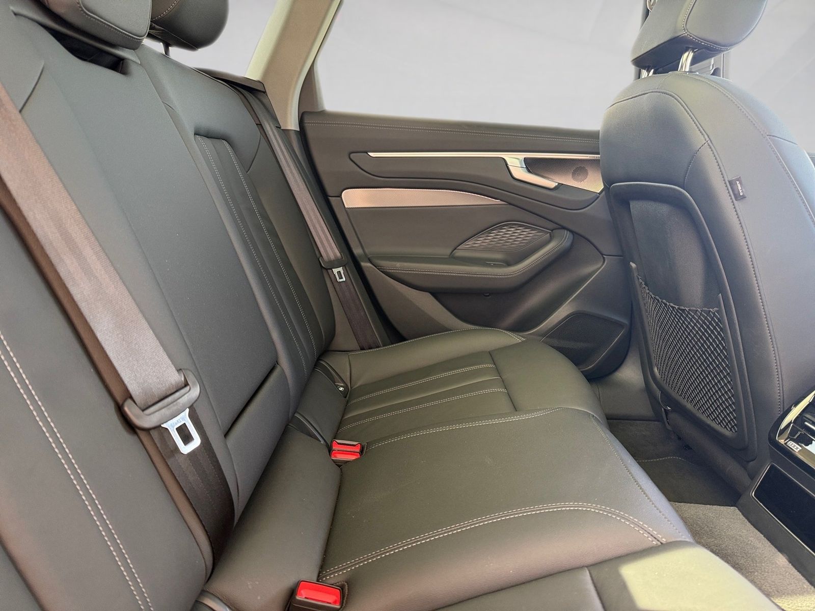 Audi A6 - Bild 13