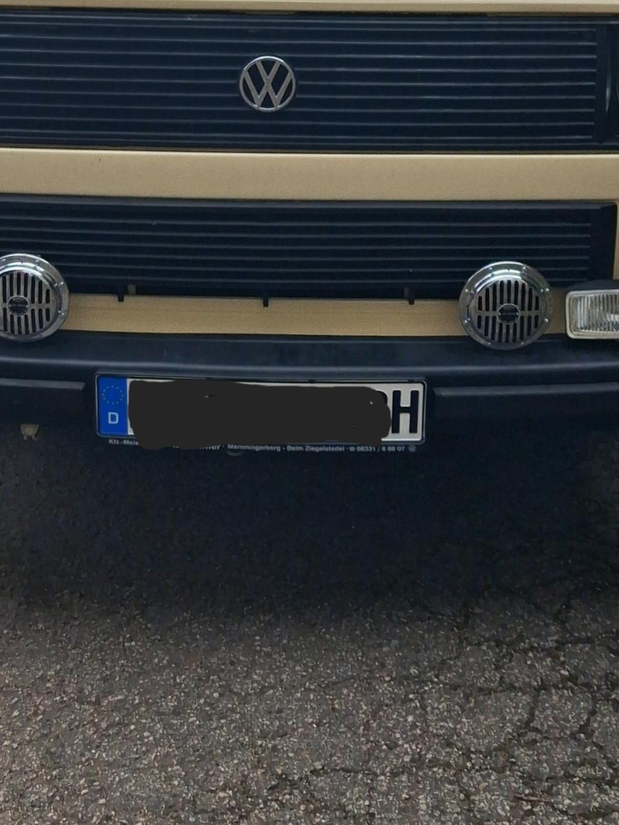 Volkswagen T3 andere Oldtimer Krankenwagen