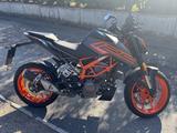 KTM Duke 125