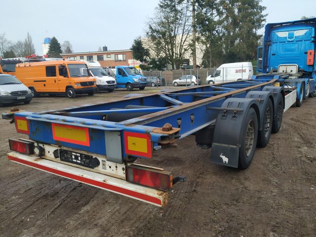 Schmitz Cargobull 45 ft Light Chassis SCS 24 G