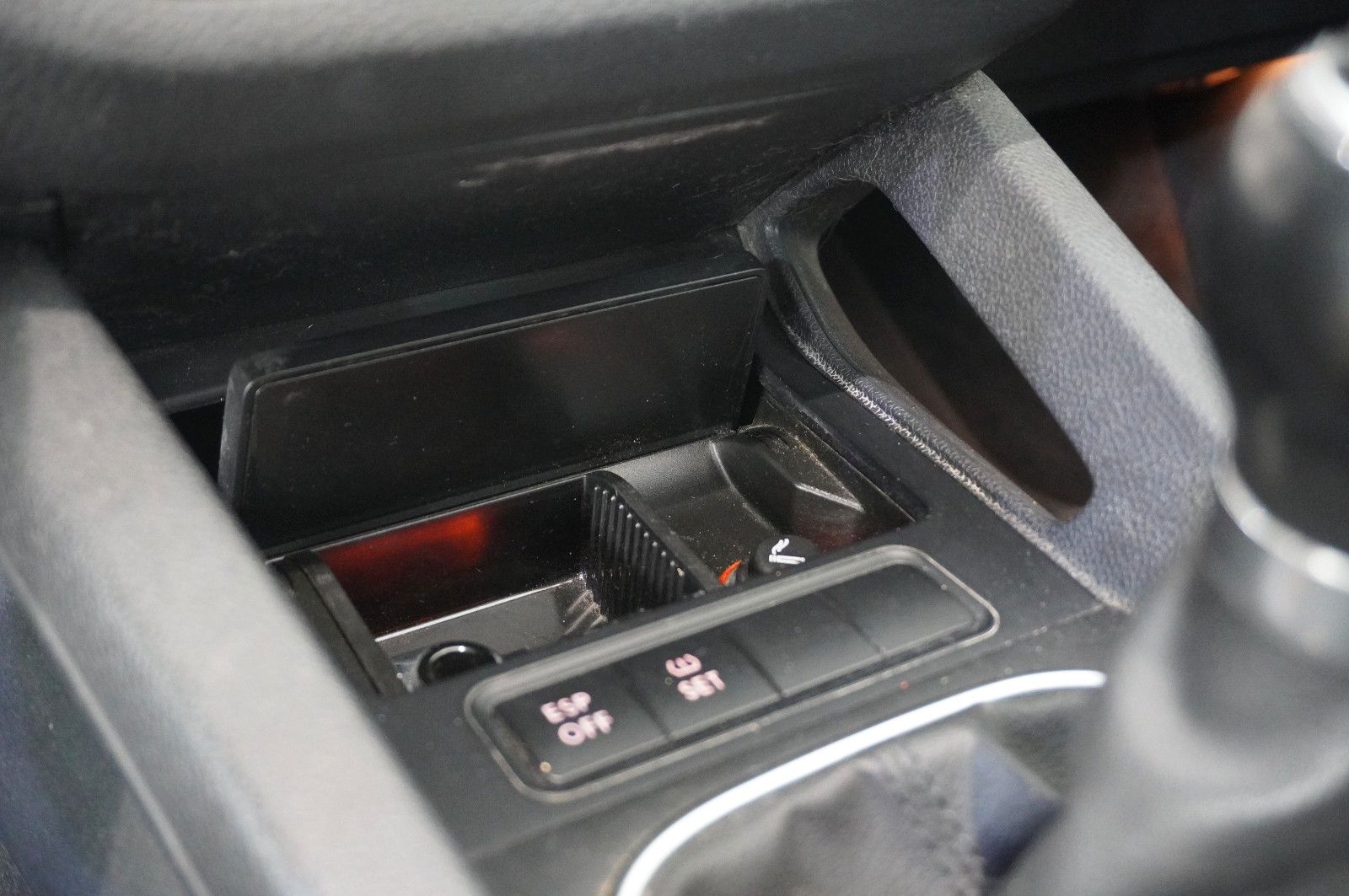 Fahrzeugabbildung Volkswagen Eos 2.0 FSI CABRIO SPORT/XENON/PDC/SHZ/LEDER