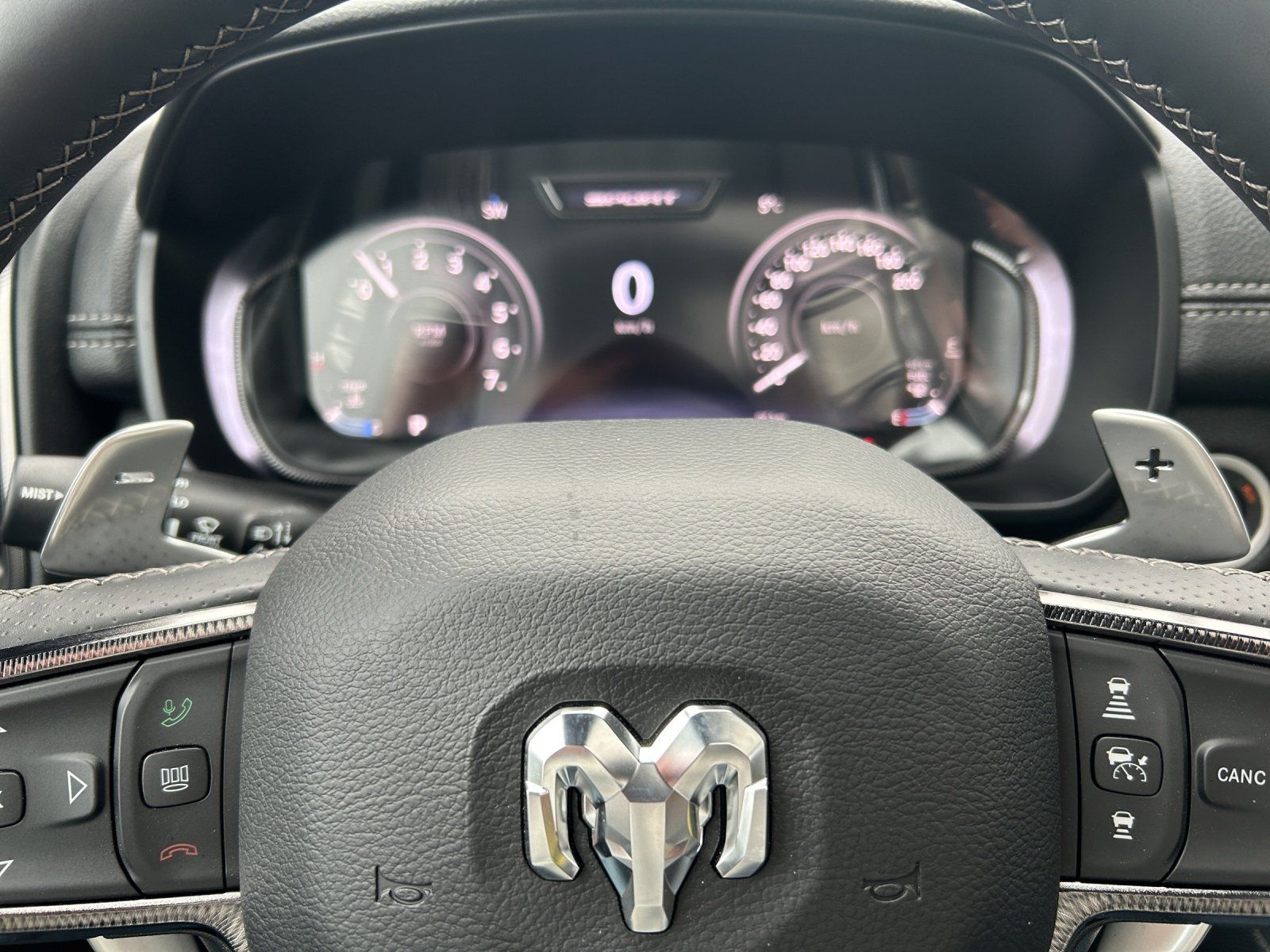 Fahrzeugabbildung Dodge RAM 1500 Sport GT V8 PANO/AHK/NAVI/PDC/LED