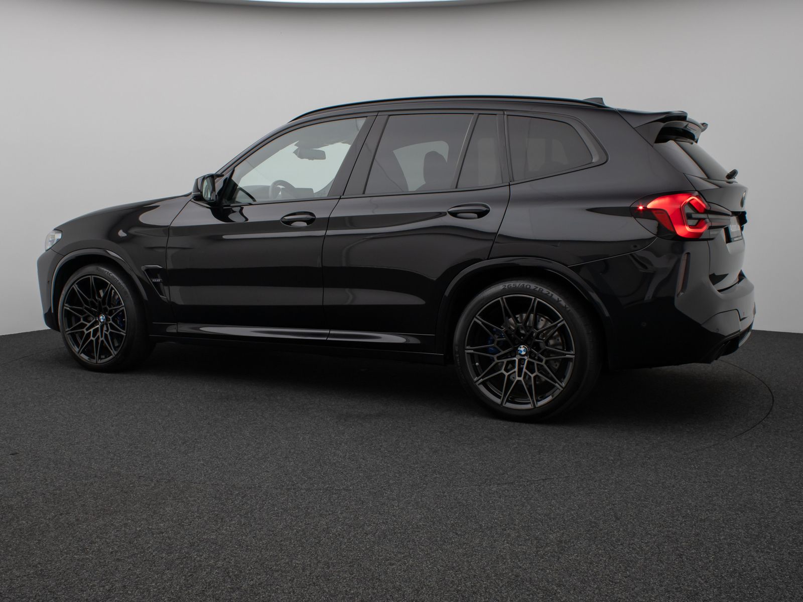 Fahrzeugabbildung BMW X3 M Competition Panorama Laser 360° HUD H/K AHK