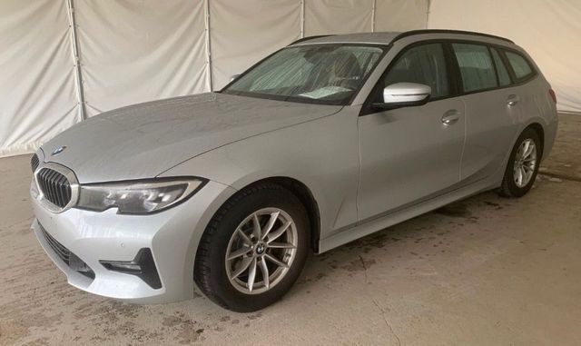 BMW Bmw 320d 48V Touring Business Advantage