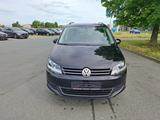 Volkswagen Sharan Comfortline DSG*NAVI*7Sitzer*Sitzhzg*PDC* - Volkswagen Sharan mit Benzin-Antrieb: 7n