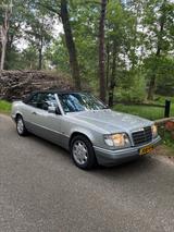 Mercedes-Benz E 320 Cabriolet 100% scheckheft gepflegt  - gebrauchte Mercedes-Benz E 320 aus dem Jahr 1995
