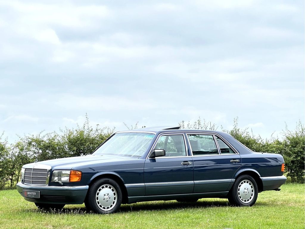 Mercedes-Benz 560