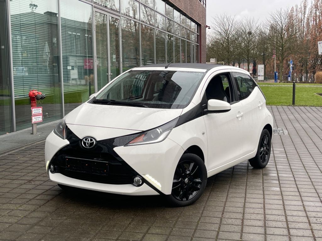 Image of Toyota Aygo (X)