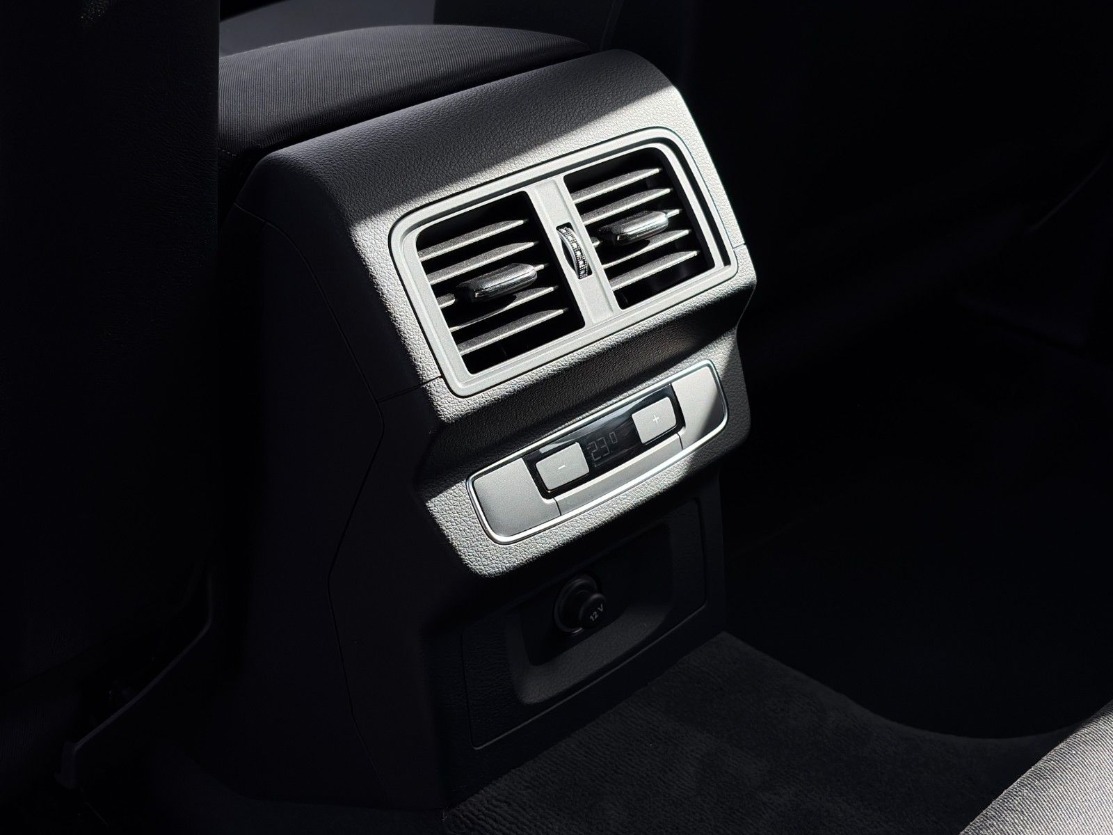 Fahrzeugabbildung Audi Q5 45 TFSI quattro S-line 3-Z.Klima Temp CAM VC