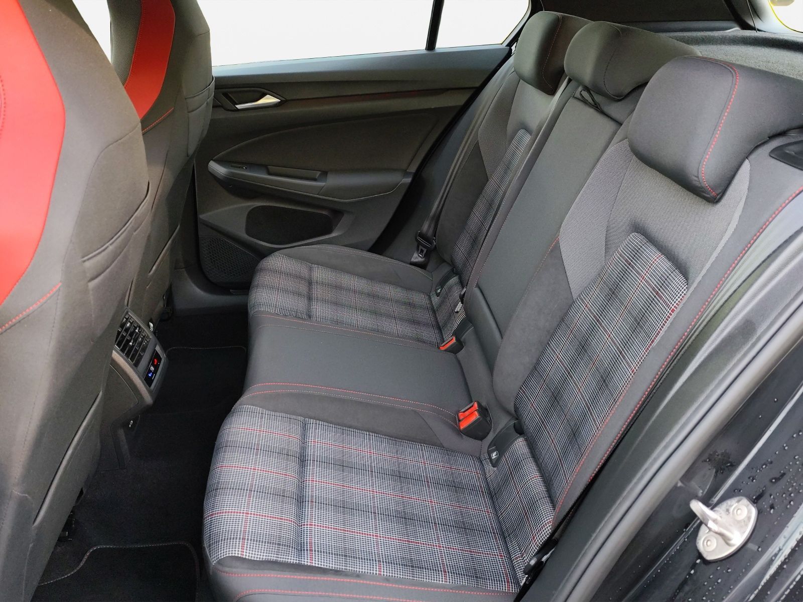 Volkswagen Golf - Bild 14