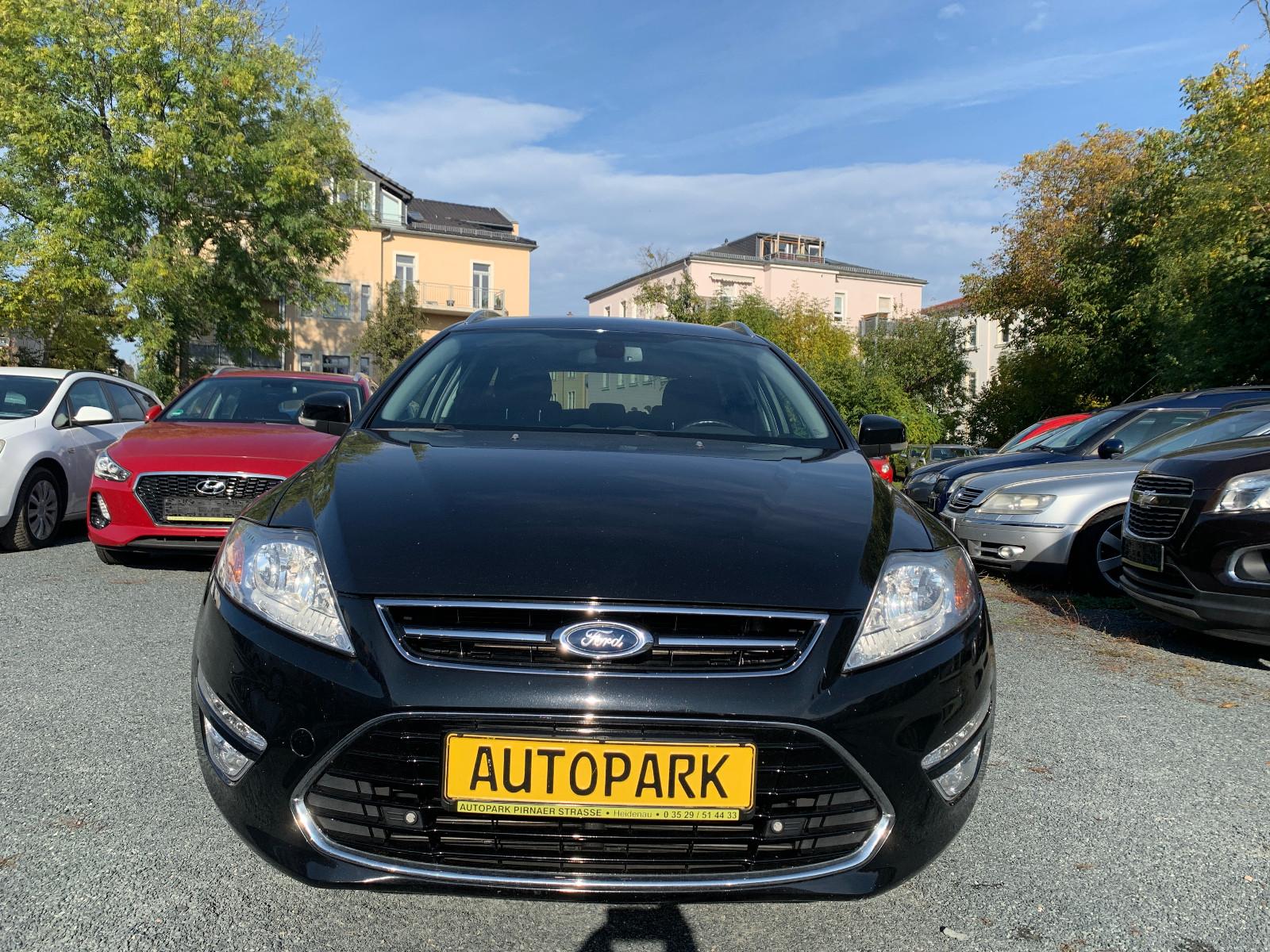 Ford Mondeo 2013 — rear view