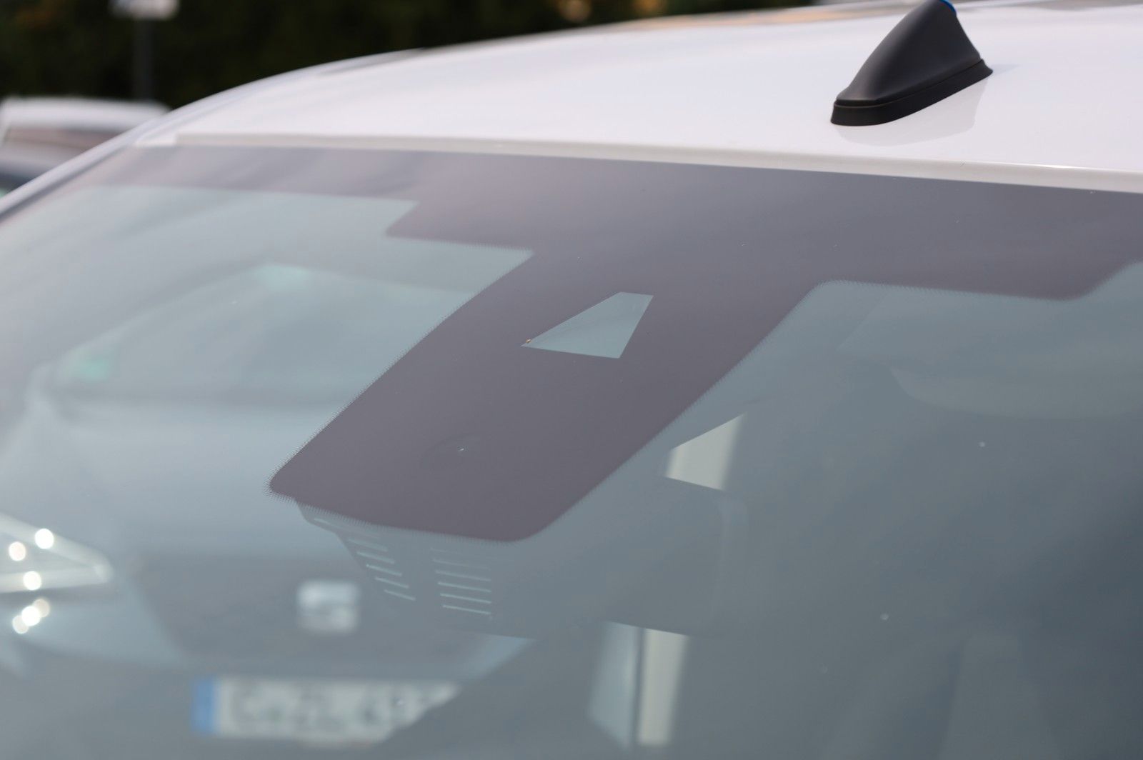 Fahrzeugabbildung Opel Combo Cargo 1,5 D Sitze- +Frontscheibe beheizt