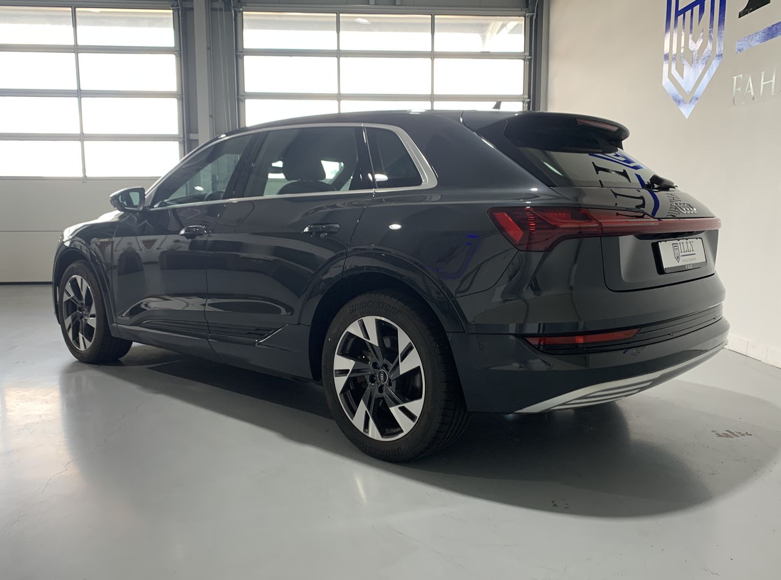 Fahrzeugabbildung Audi e-tron 55 Quattro*Leder*360°Cam*LED*SHZ*Navi*