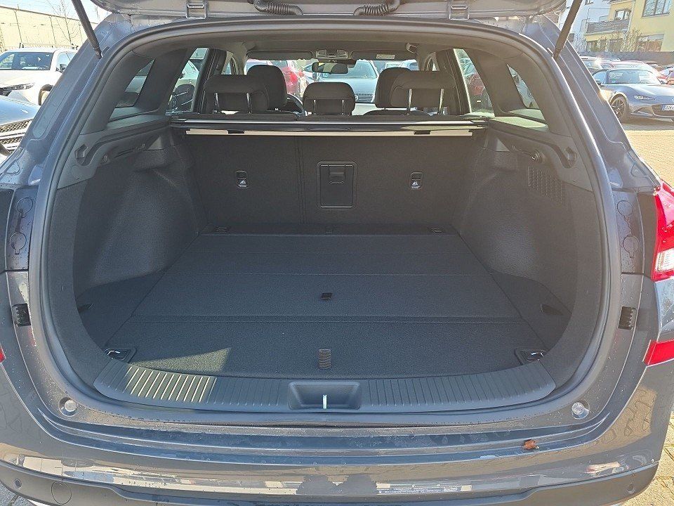 Fahrzeugabbildung Hyundai i30 Kombi 1.0T 100PS DCT ADVANTAGE