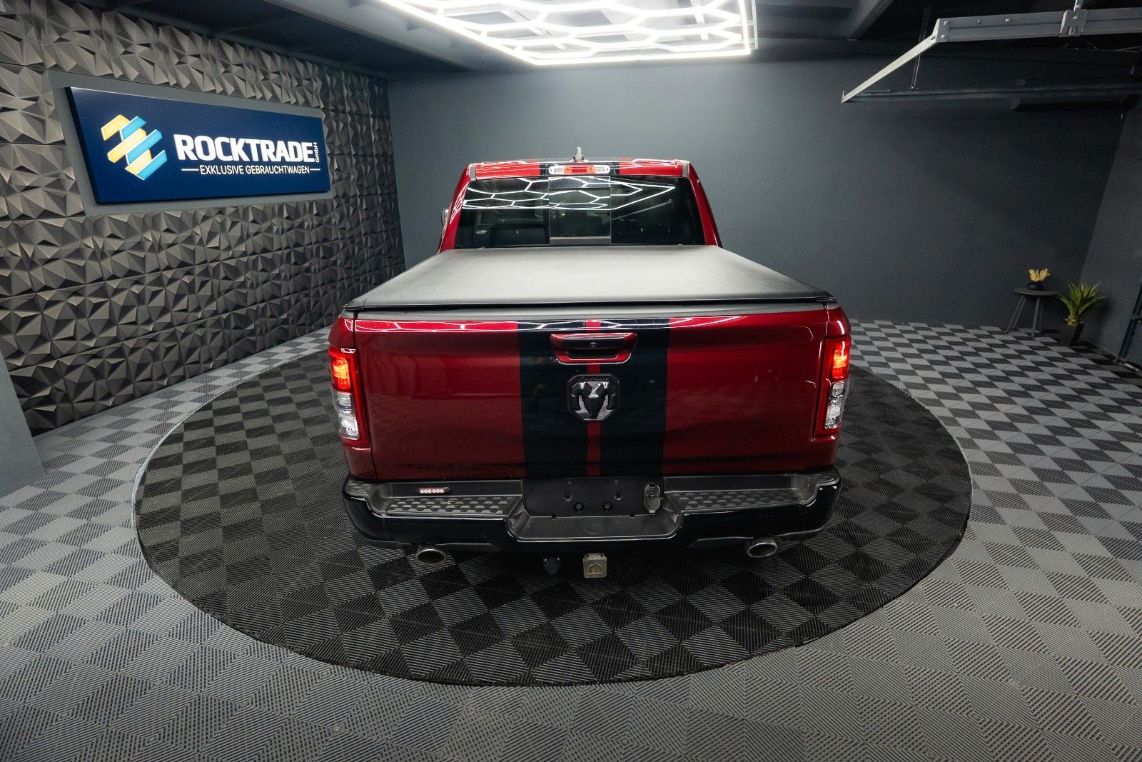 Fahrzeugabbildung Dodge RAM 5.7 V8 HEMI 4x4 OFFROAD Night Limited 19%