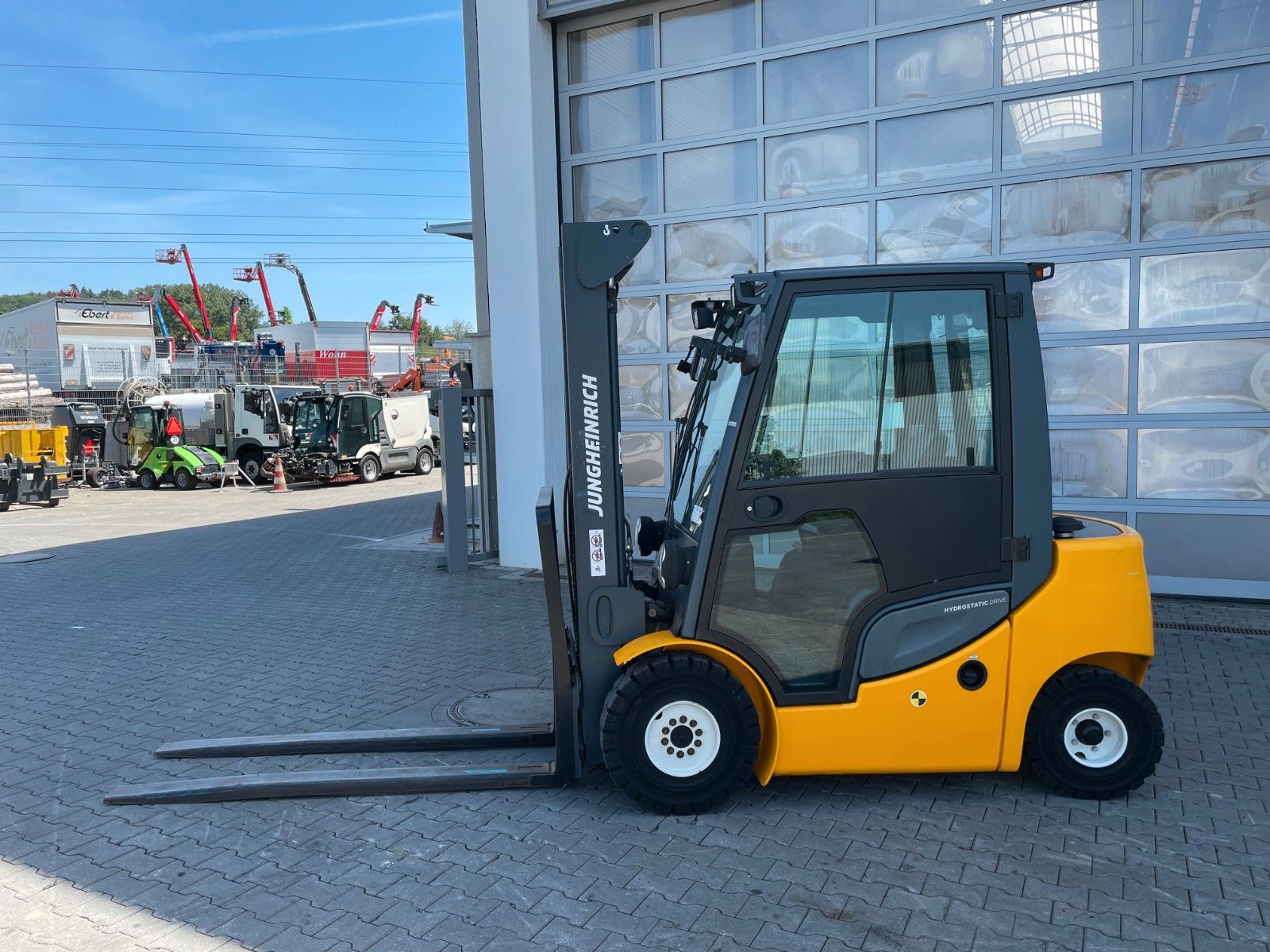 Fahrzeugabbildung Jungheinrich DFG 425s / Duplex: 3,5m / nur 356h /  SS